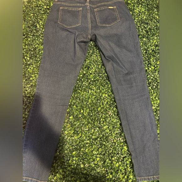 Jennifer Lopez - Picture 5 of 9